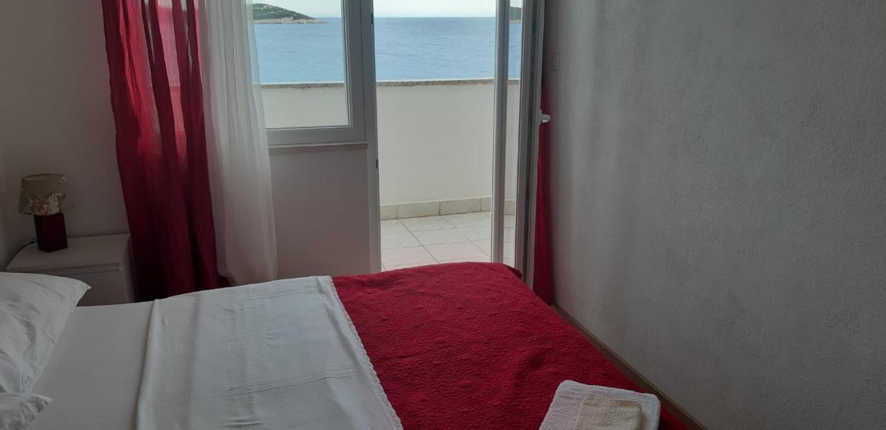 Apartments Luka Sevid ภายนอก รูปภาพ