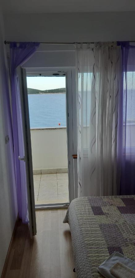 Apartments Luka Sevid ภายนอก รูปภาพ