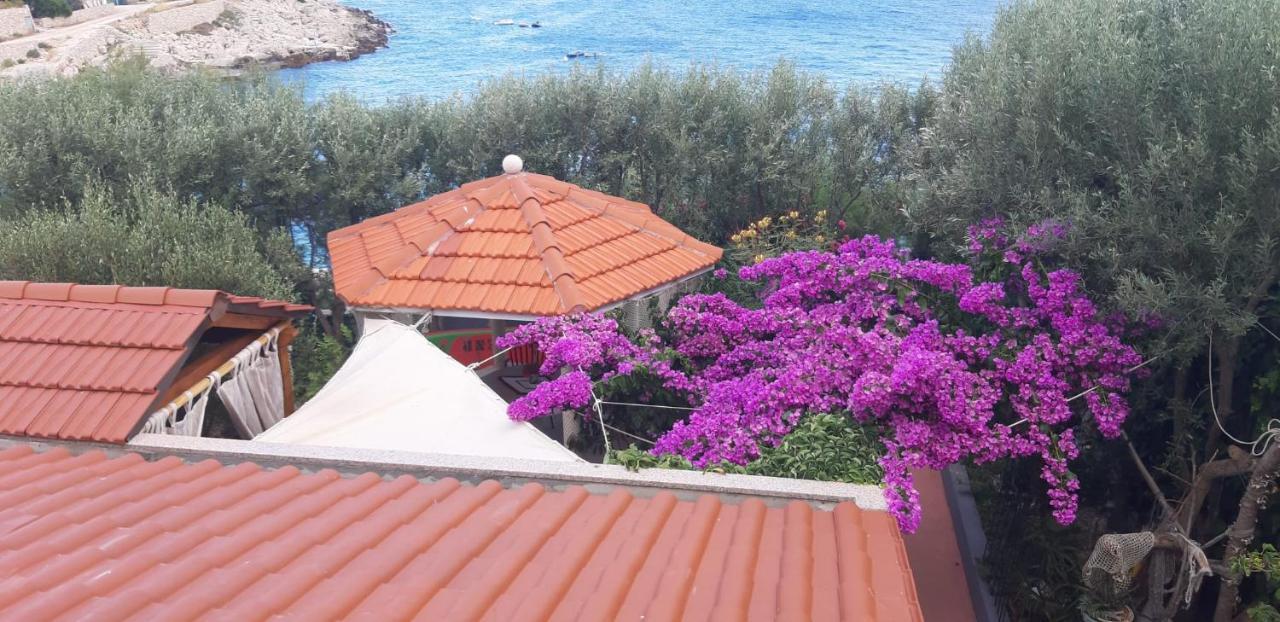 Apartments Luka Sevid ภายนอก รูปภาพ