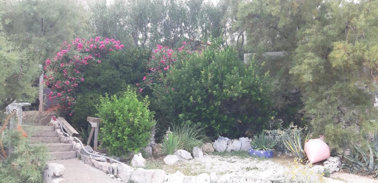 Apartments Luka Sevid ภายนอก รูปภาพ