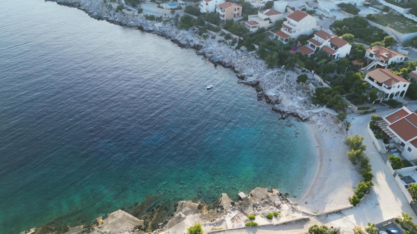 Apartments Luka Sevid ภายนอก รูปภาพ