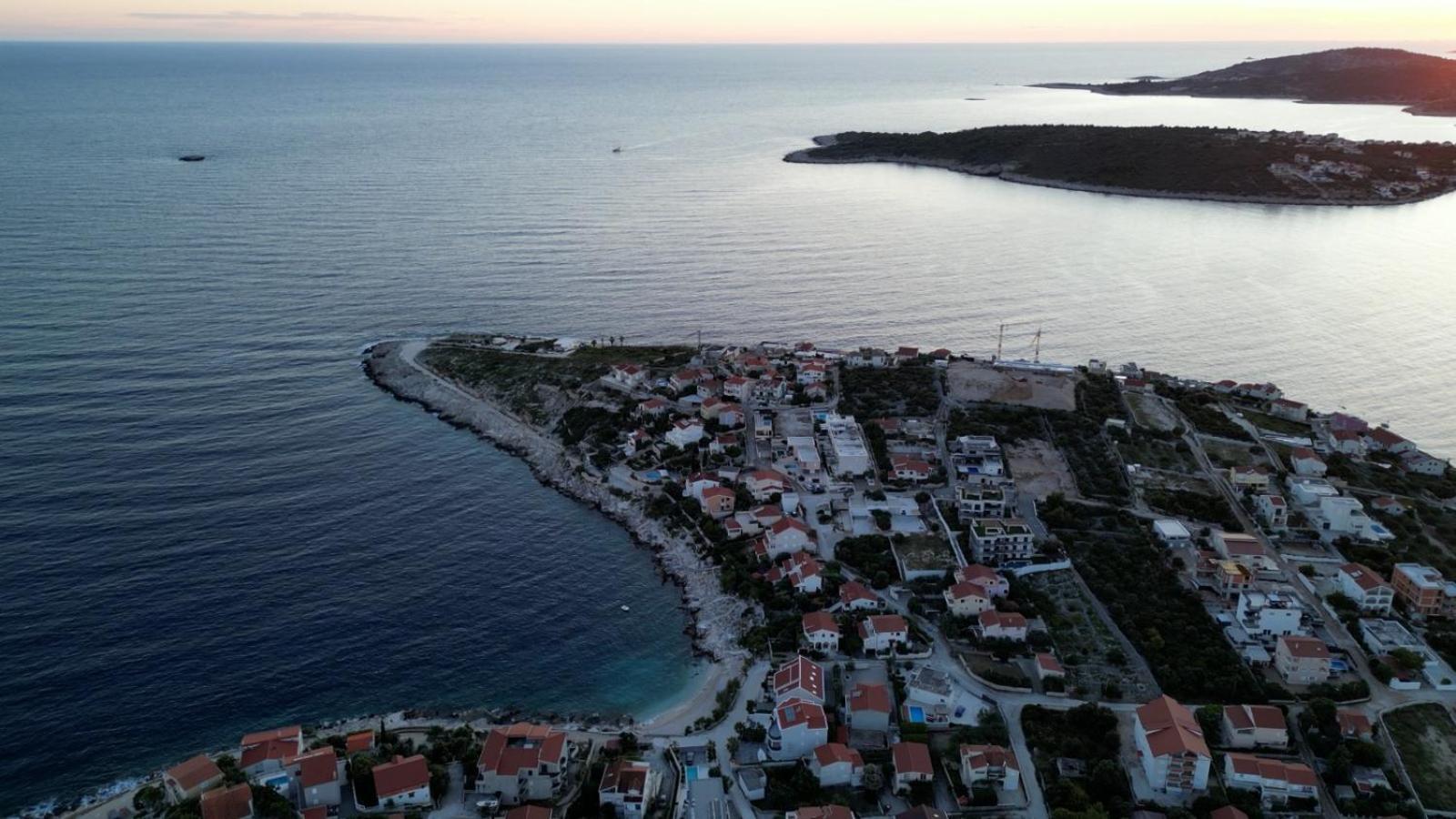Apartments Luka Sevid ภายนอก รูปภาพ