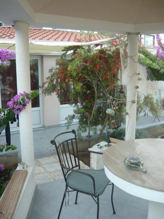 Apartments Luka Sevid ภายนอก รูปภาพ