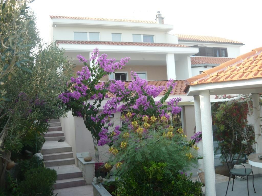 Apartments Luka Sevid ภายนอก รูปภาพ