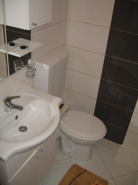 Apartments Luka Sevid ภายนอก รูปภาพ